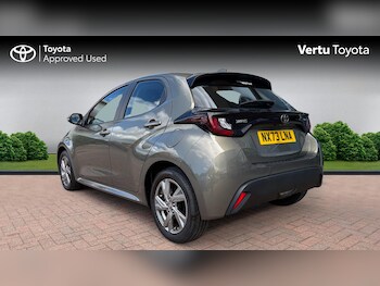 Used Toyota Yaris 2024 for sale - 78939403: Photo