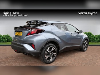 Used Toyota C-HR 2023 for sale - 77763374: Photo
