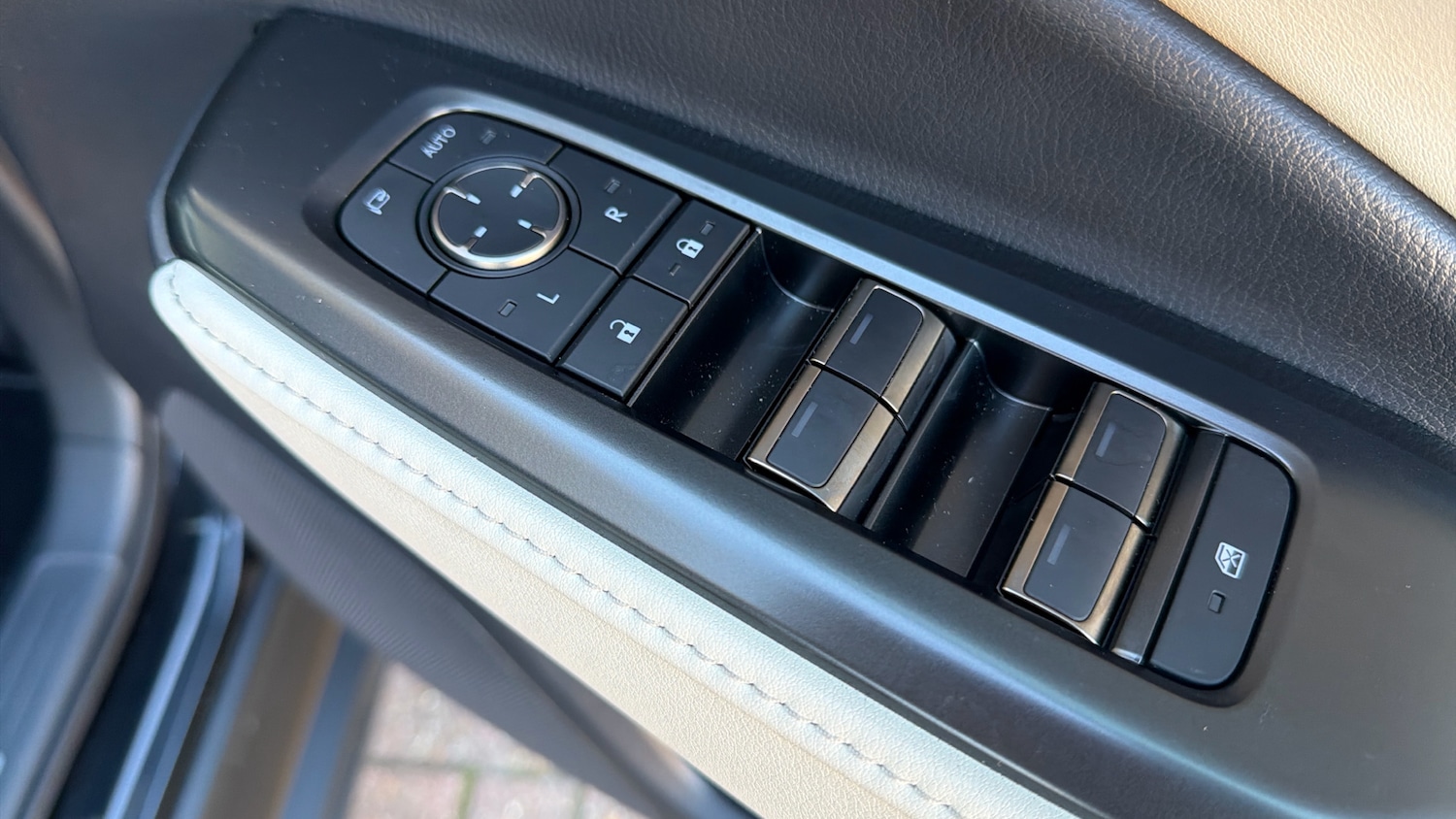 Used Lexus LBX 2025 for sale - 76639586: Photo 26