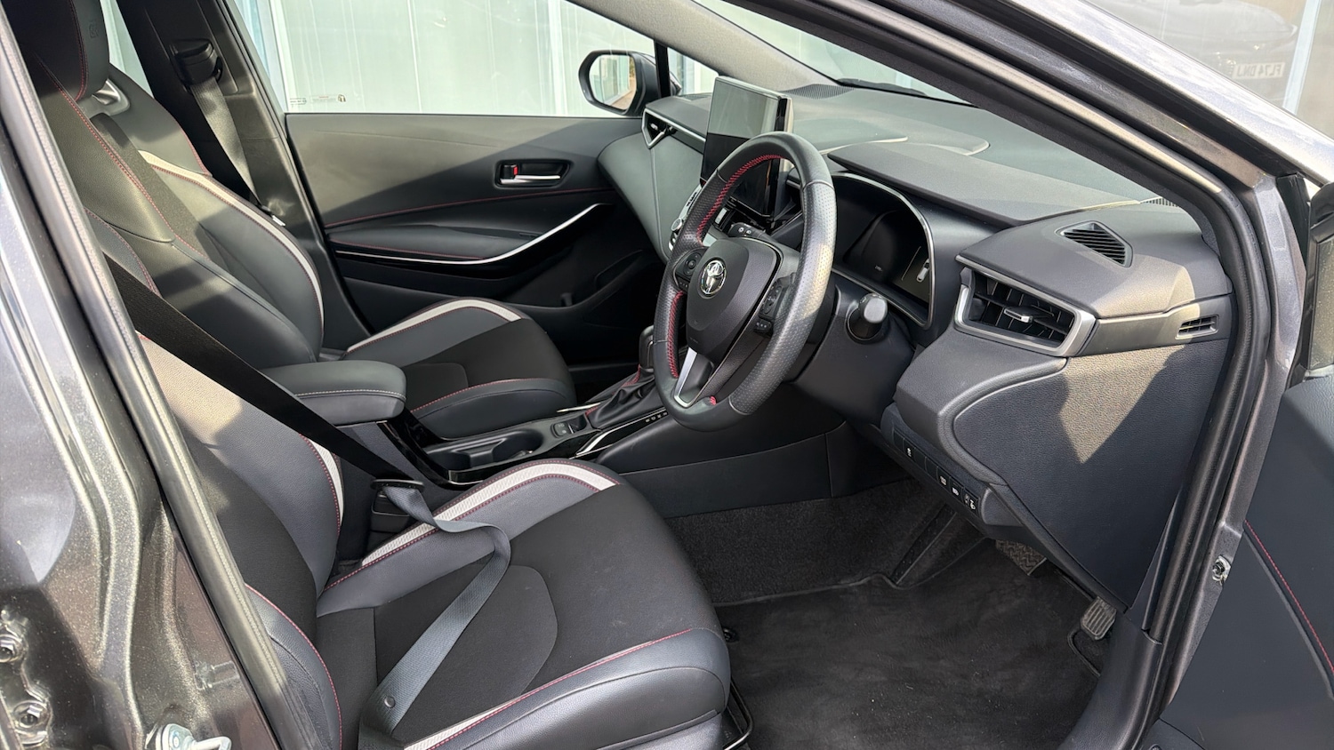 Used Toyota Corolla 2024 for sale - 76694762: Photo 11