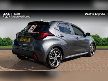 Used Toyota Yaris 2024 for sale - 75712882: Photo
