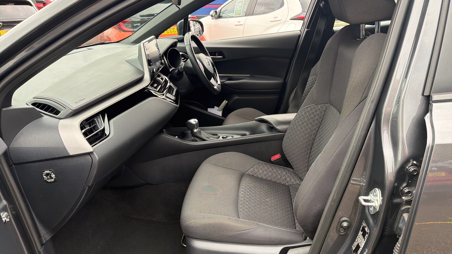 Used Toyota C-HR 2022 for sale - 76494412: Photo 10