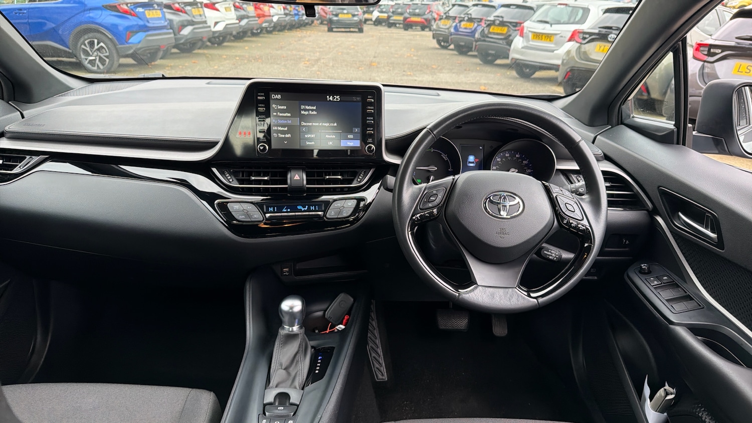Used Toyota C-HR 2022 for sale - 76494412: Photo 5