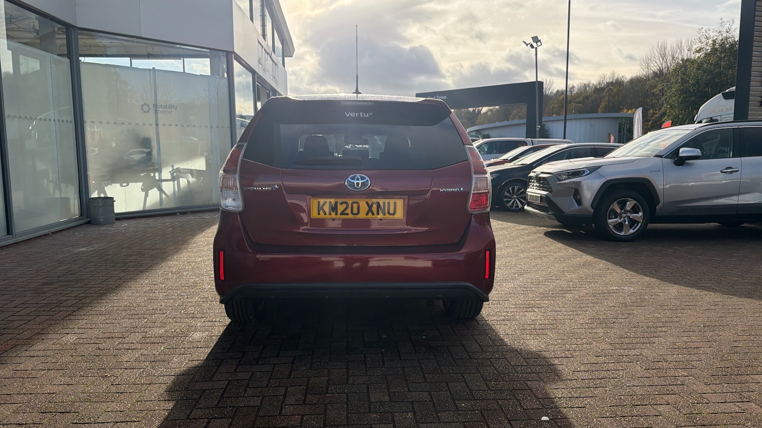 Used Toyota Prius+ 2020 for sale - 76565311: Photo 19