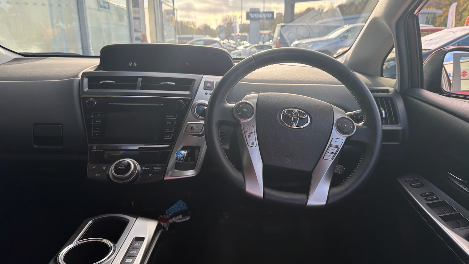 Used Toyota Prius+ 2020 for sale - 76565311: Photo 8