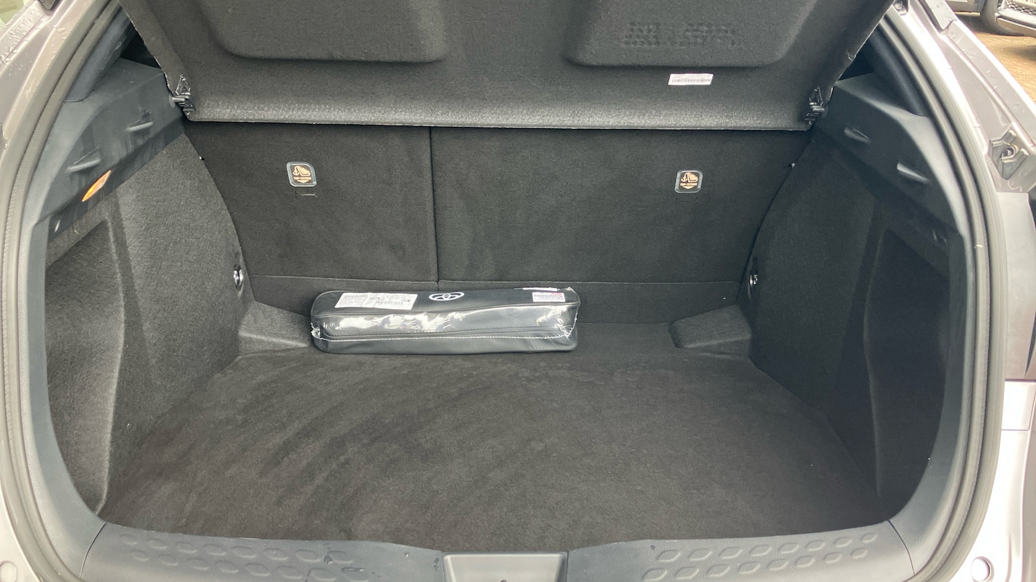 Used Toyota C-HR 2020 for sale - 76905927: Photo 14