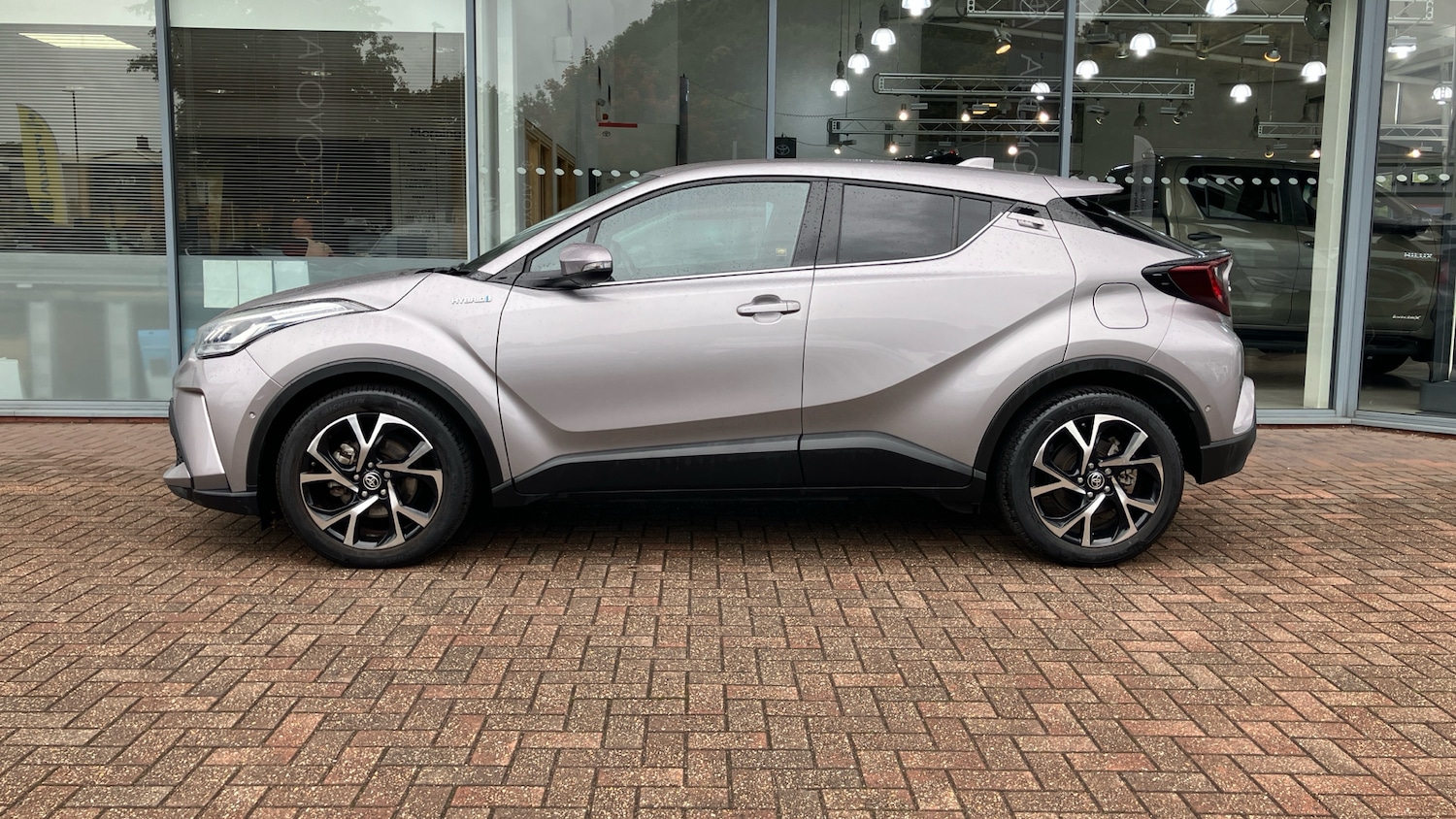 Used Toyota C-HR 2020 for sale - 76905927: Photo 17