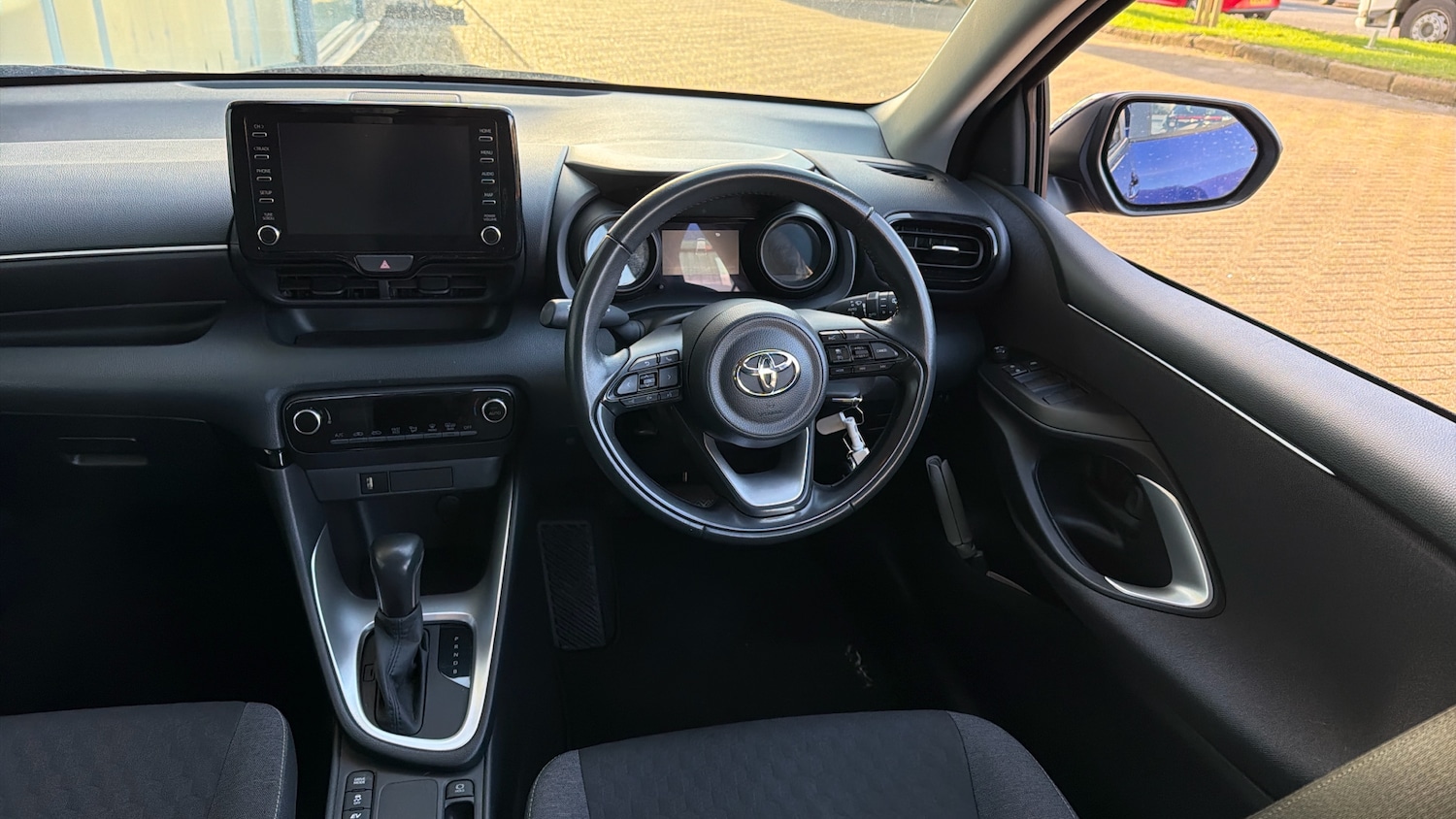 Used Toyota Yaris 2022 for sale - 76653095: Photo 6