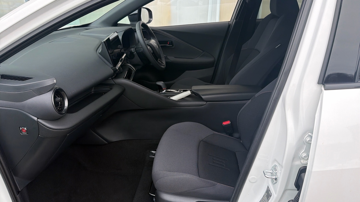 Used Toyota C-HR 2024 for sale - 77136807: Photo 10