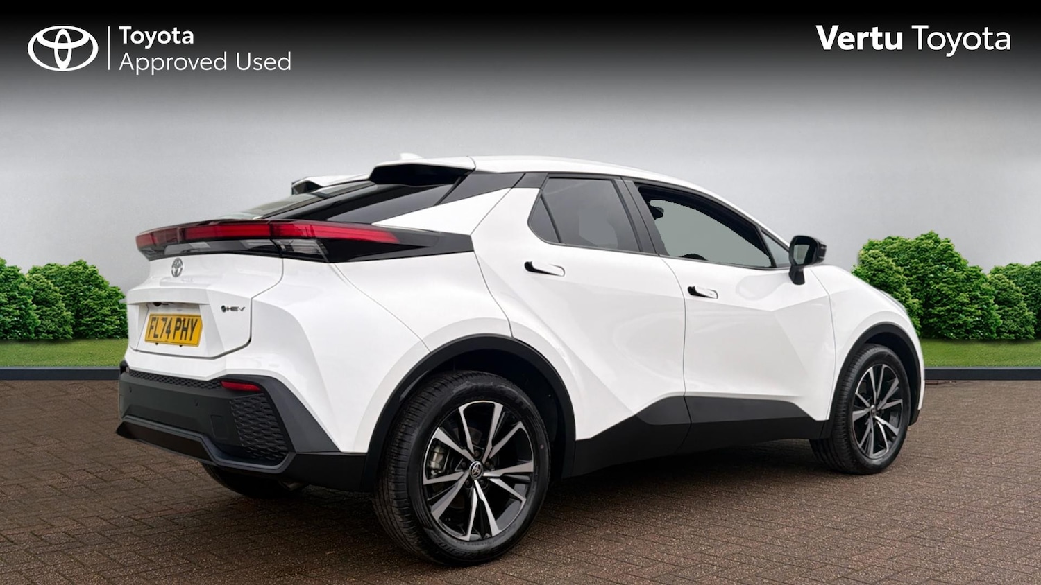 Used Toyota C-HR 2024 for sale - 77136807: Photo 2