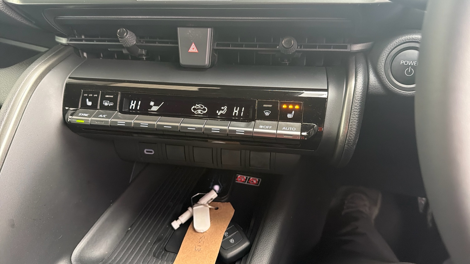 Used Toyota C-HR 2024 for sale - 77136807: Photo 29