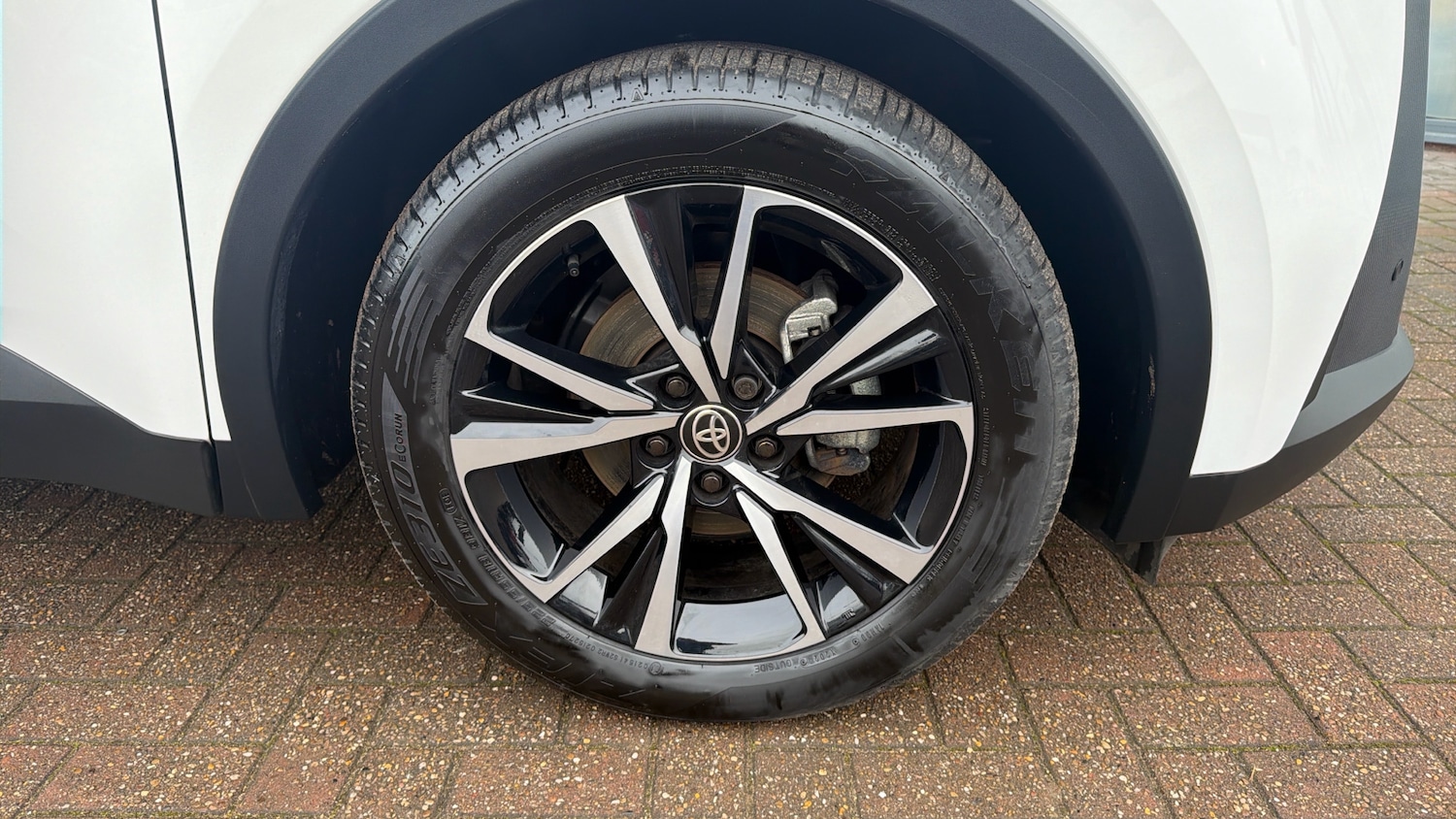 Used Toyota C-HR 2024 for sale - 77136807: Photo 31