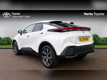 Used Toyota C-HR 2024 for sale - 77136807: Photo