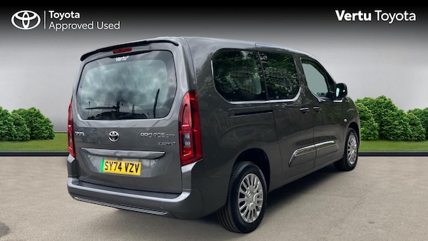 Used Toyota PROACE CITY Verso 2024 for sale - 75650896: Photo 2