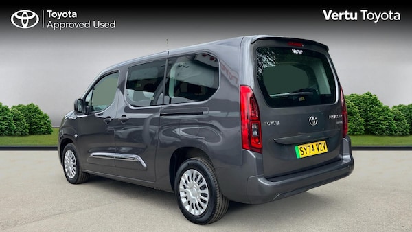 Used Toyota PROACE CITY Verso 2024 for sale - 75650896: Photo 4
