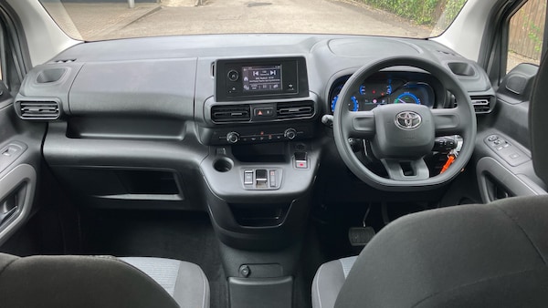 Used Toyota PROACE CITY Verso 2024 for sale - 75650896: Photo 5