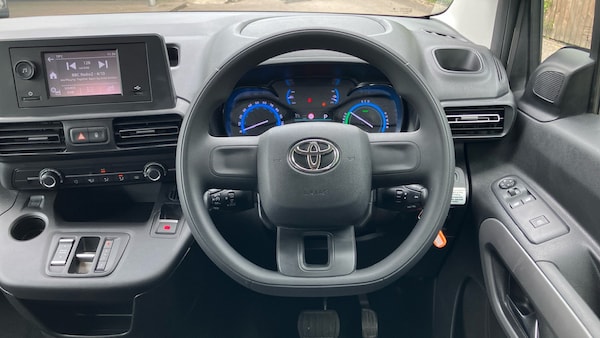 Used Toyota PROACE CITY Verso 2024 for sale - 75650896: Photo 8
