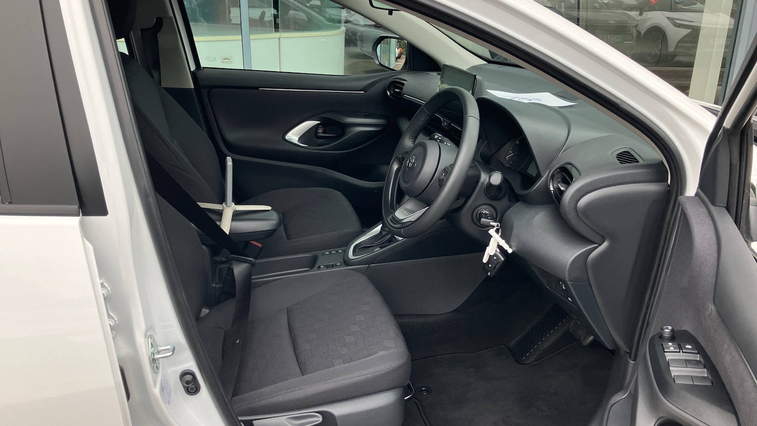 Used Toyota Yaris 2025 for sale - 76346799: Photo 11