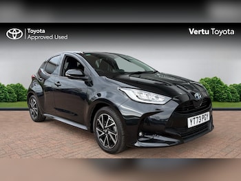 Used Toyota Yaris 2023 for sale - 79080932: Photo