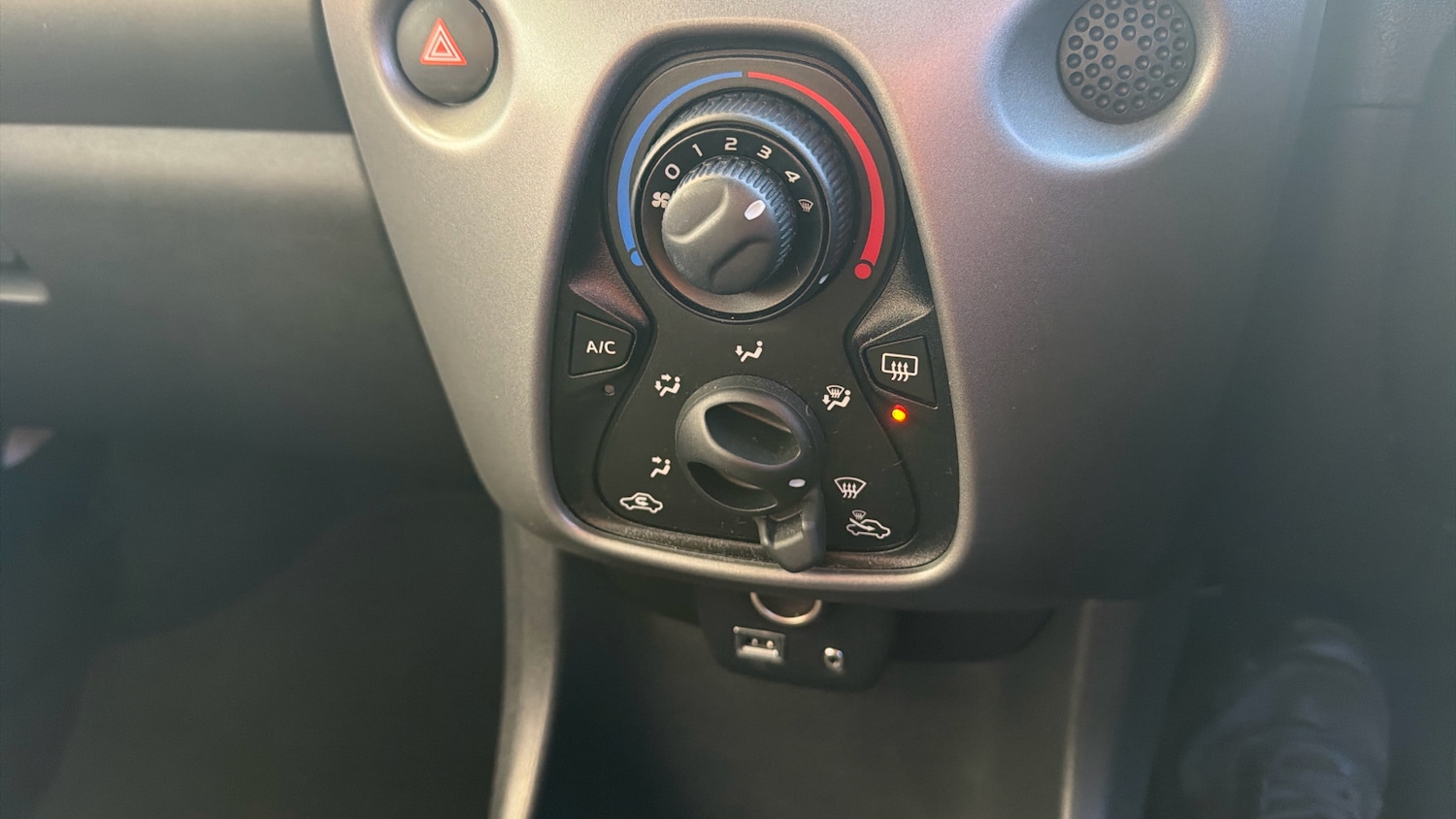 Used Toyota AYGO 2022 for sale - 77085383: Photo 30