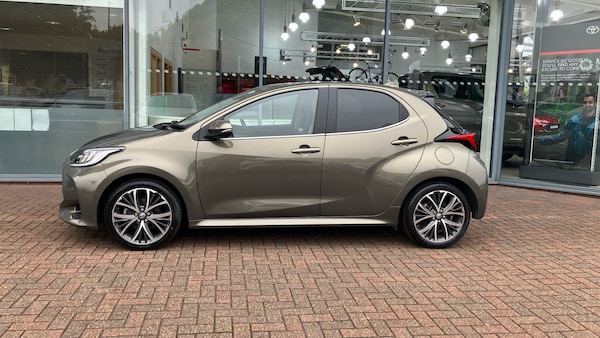 Used Toyota Yaris 2023 for sale - 76038133: Photo 17