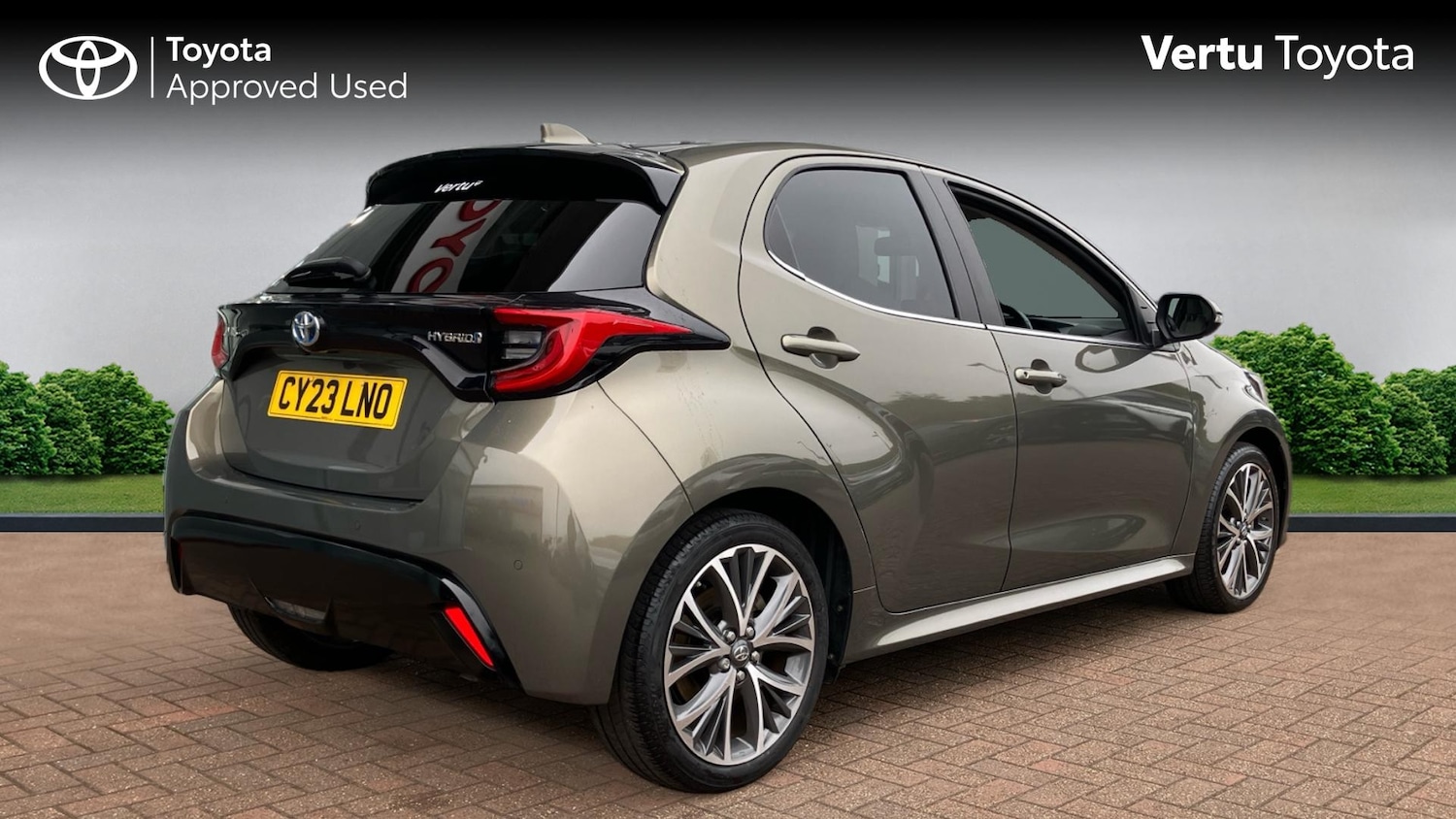 Used Toyota Yaris 2023 for sale - 76038133: Photo 2