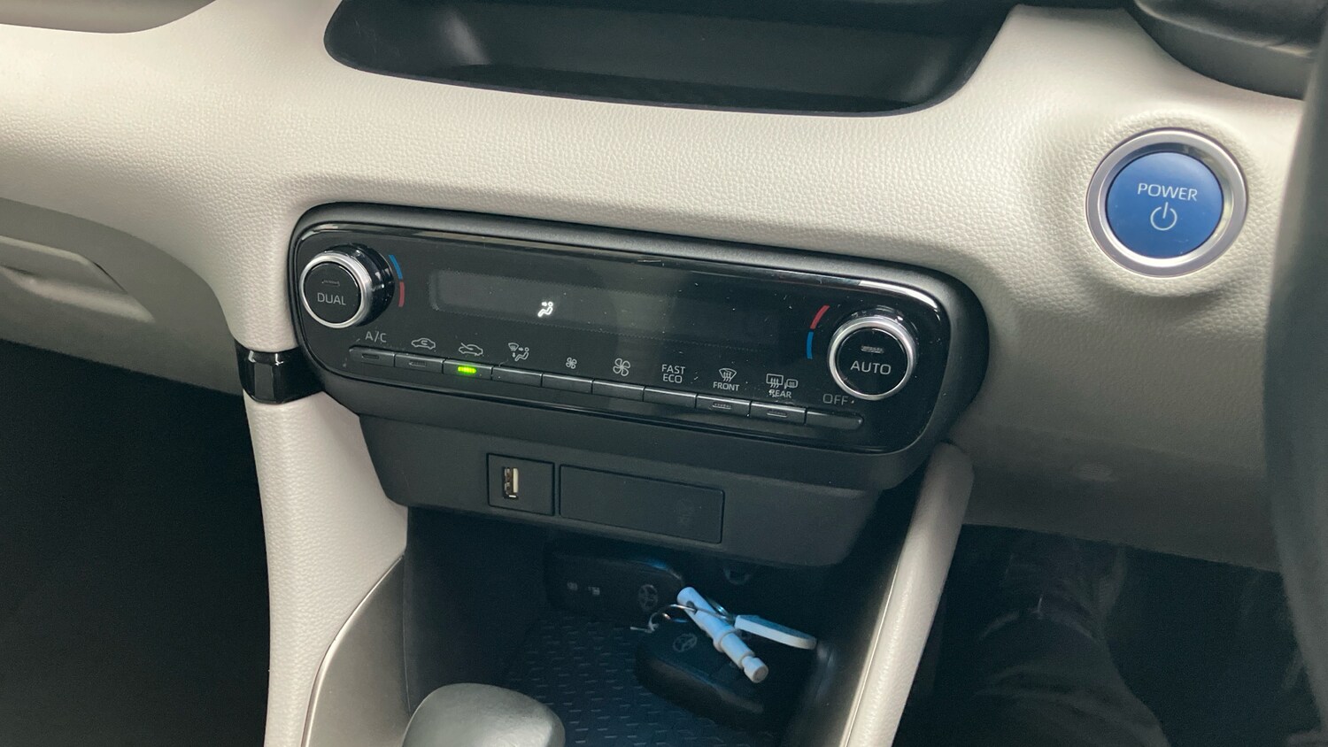 Used Toyota Yaris 2023 for sale - 76038133: Photo 28