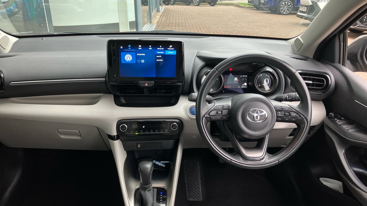 Used Toyota Yaris 2023 for sale - 76038133: Photo 5