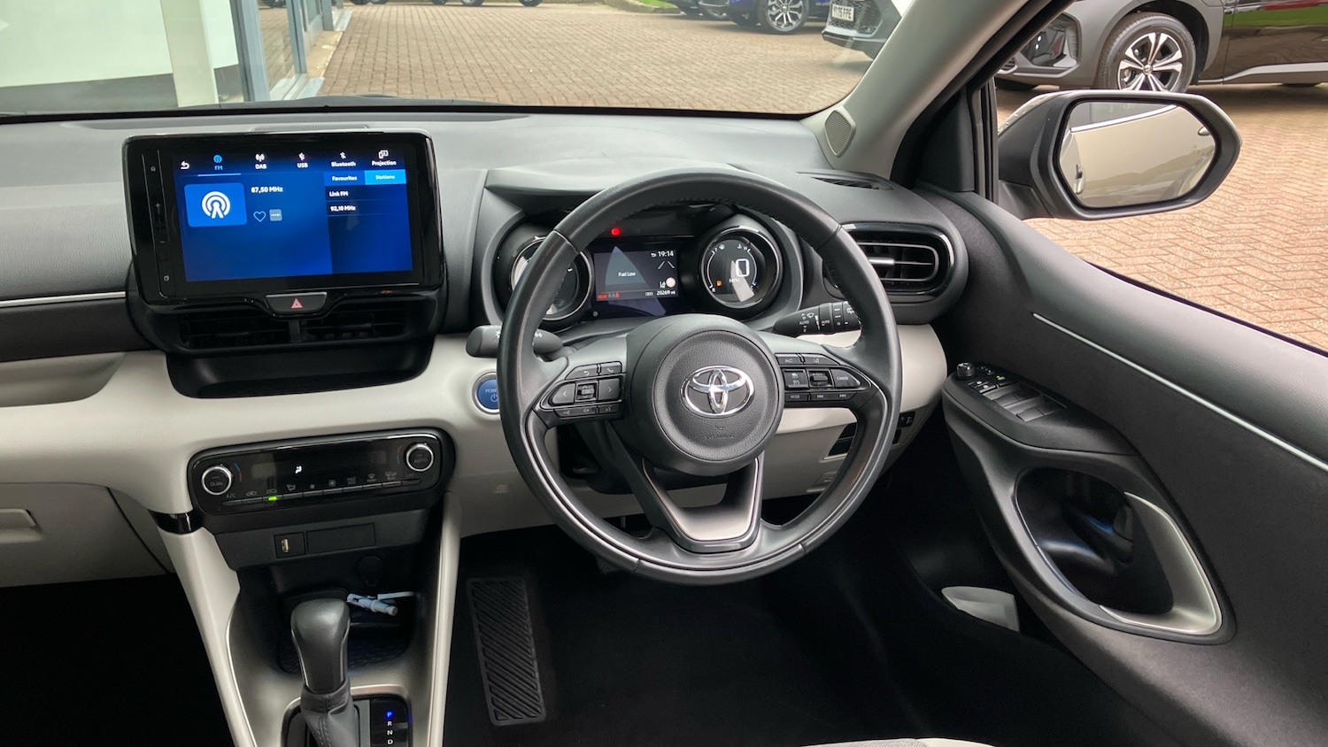 Used Toyota Yaris 2023 for sale - 76038133: Photo 6