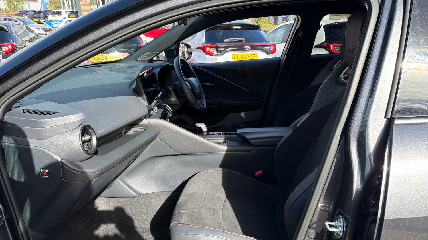 Used Toyota C-HR 2024 for sale - 78185879: Photo 10