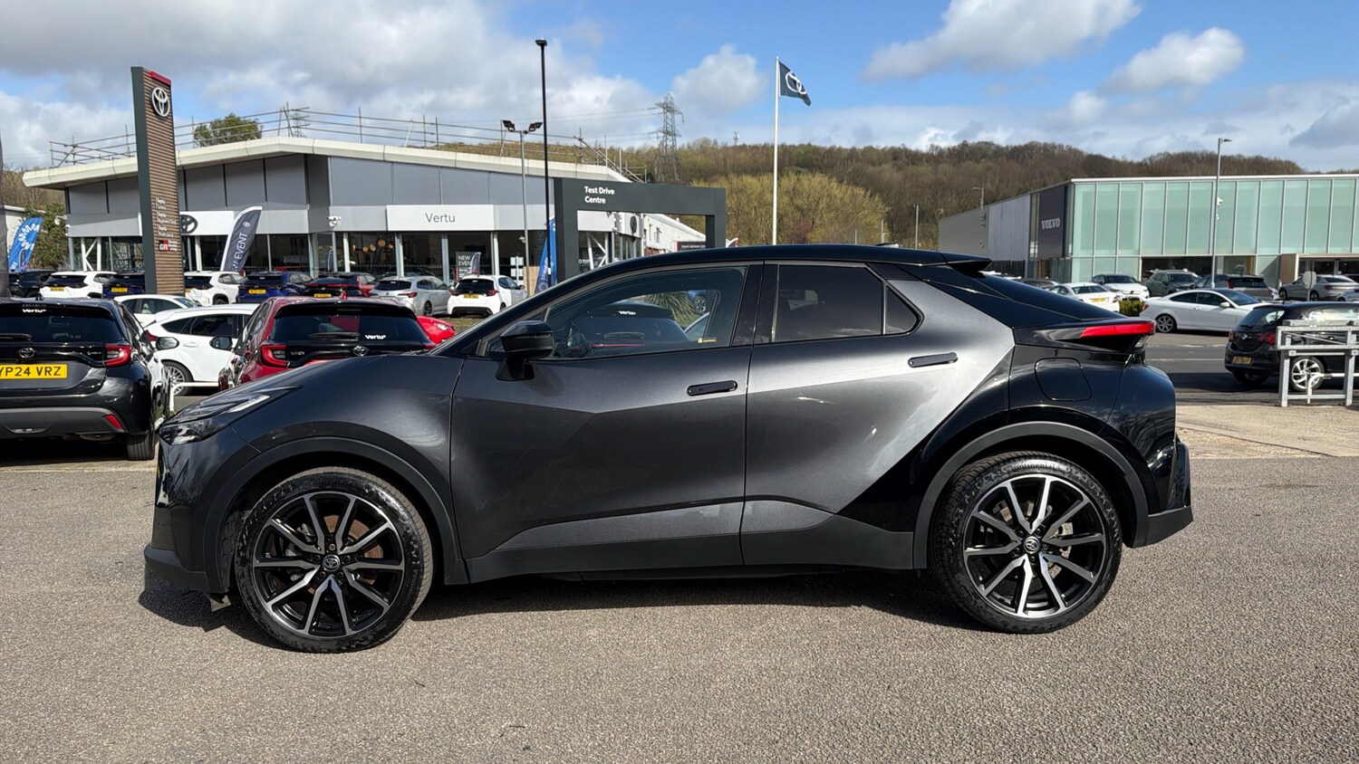 Used Toyota C-HR 2024 for sale - 78185879: Photo 17