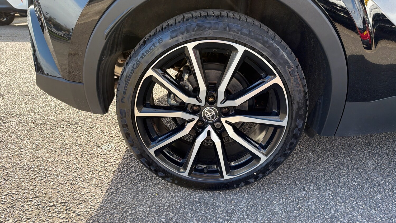 Used Toyota C-HR 2024 for sale - 78185879: Photo 33