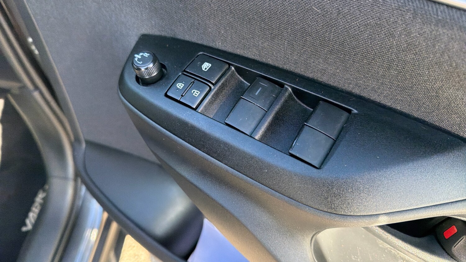 Used Toyota Yaris Cross 2022 for sale - 77847652: Photo 26