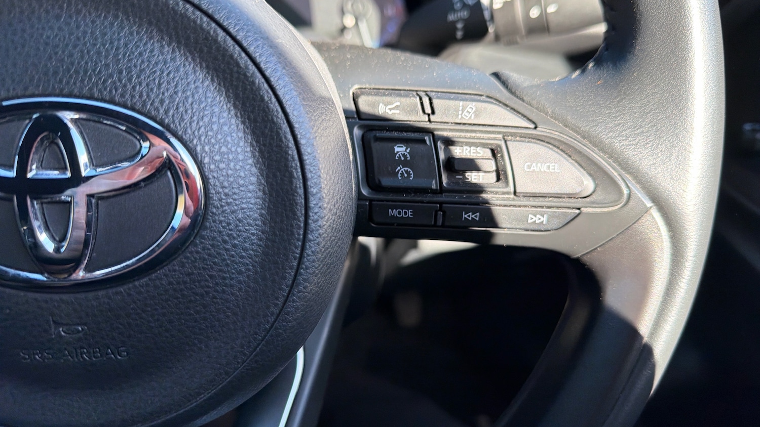 Used Toyota Yaris Cross 2022 for sale - 77847652: Photo 28