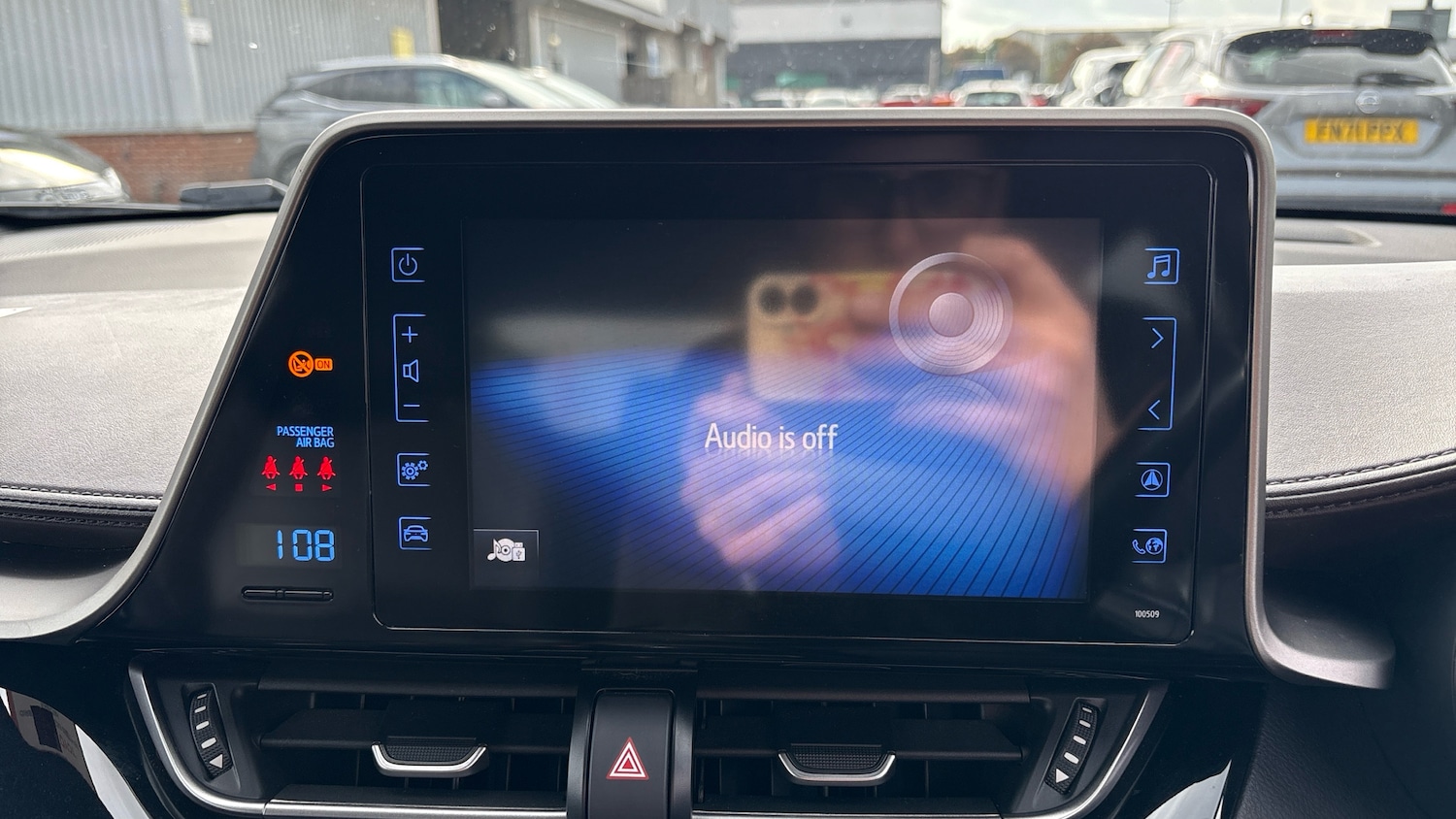 Used Toyota C-HR 2018 for sale - 76396833: Photo 12