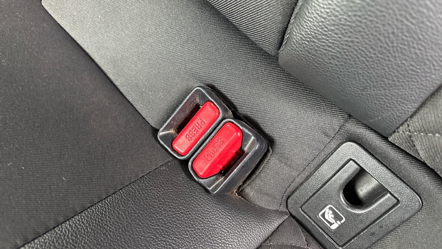 Used Toyota C-HR 2018 for sale - 76396833: Photo 17