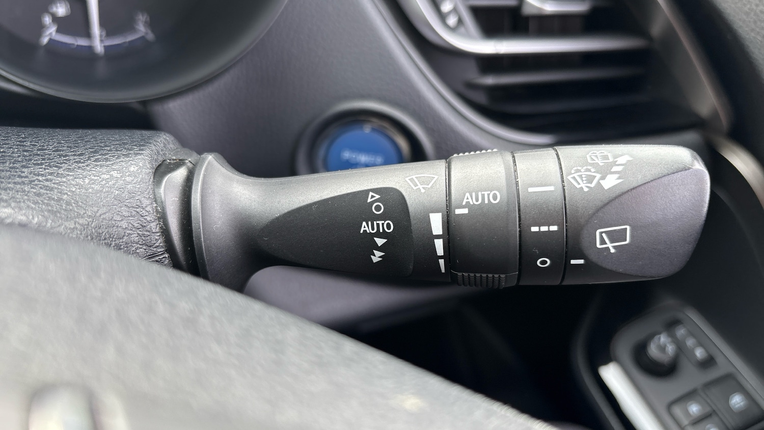 Used Toyota C-HR 2018 for sale - 76396833: Photo 22