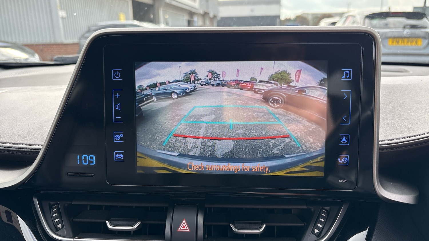 Used Toyota C-HR 2018 for sale - 76396833: Photo 39