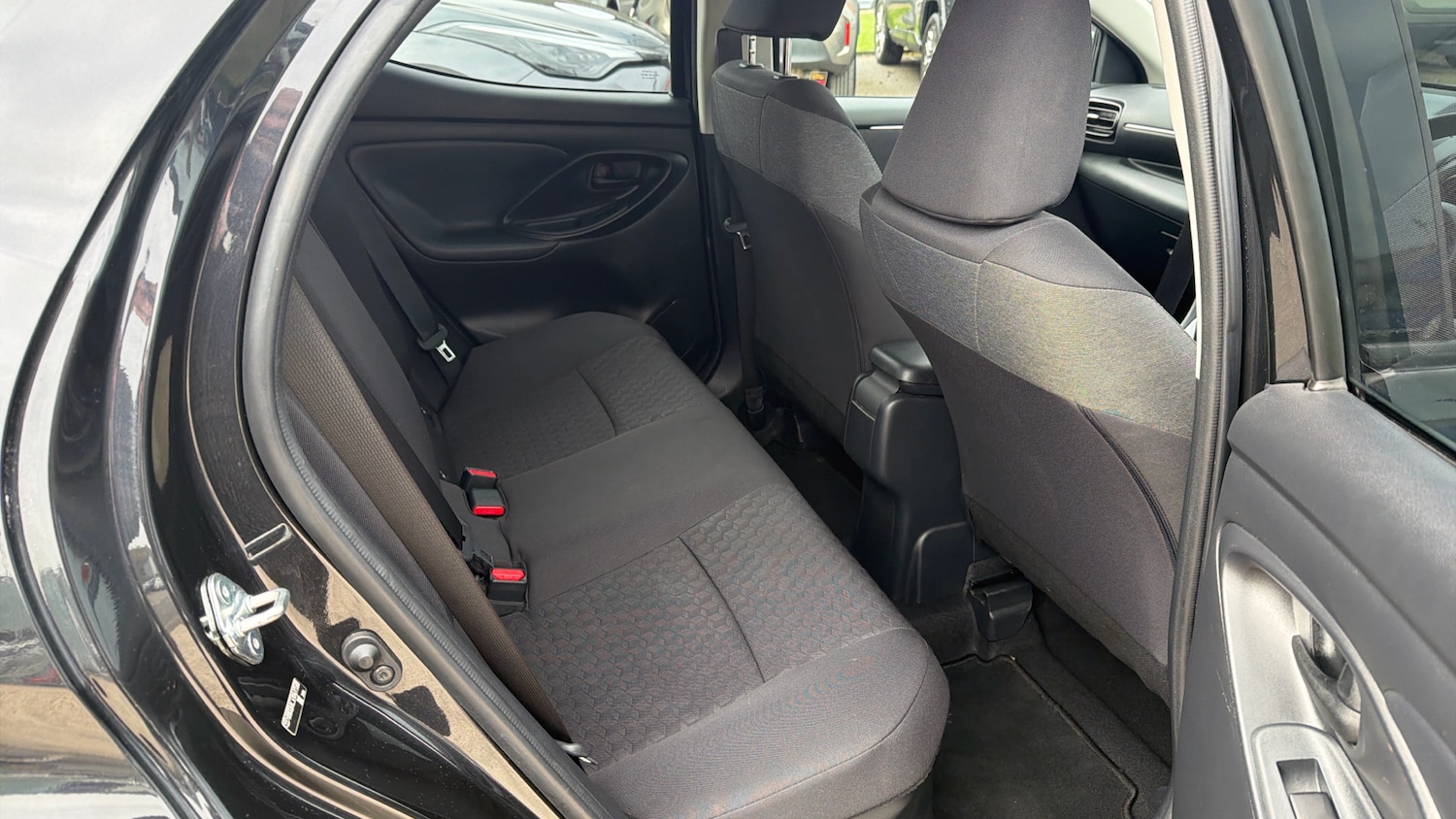 Used Toyota Yaris 2023 for sale - 77988925: Photo 12