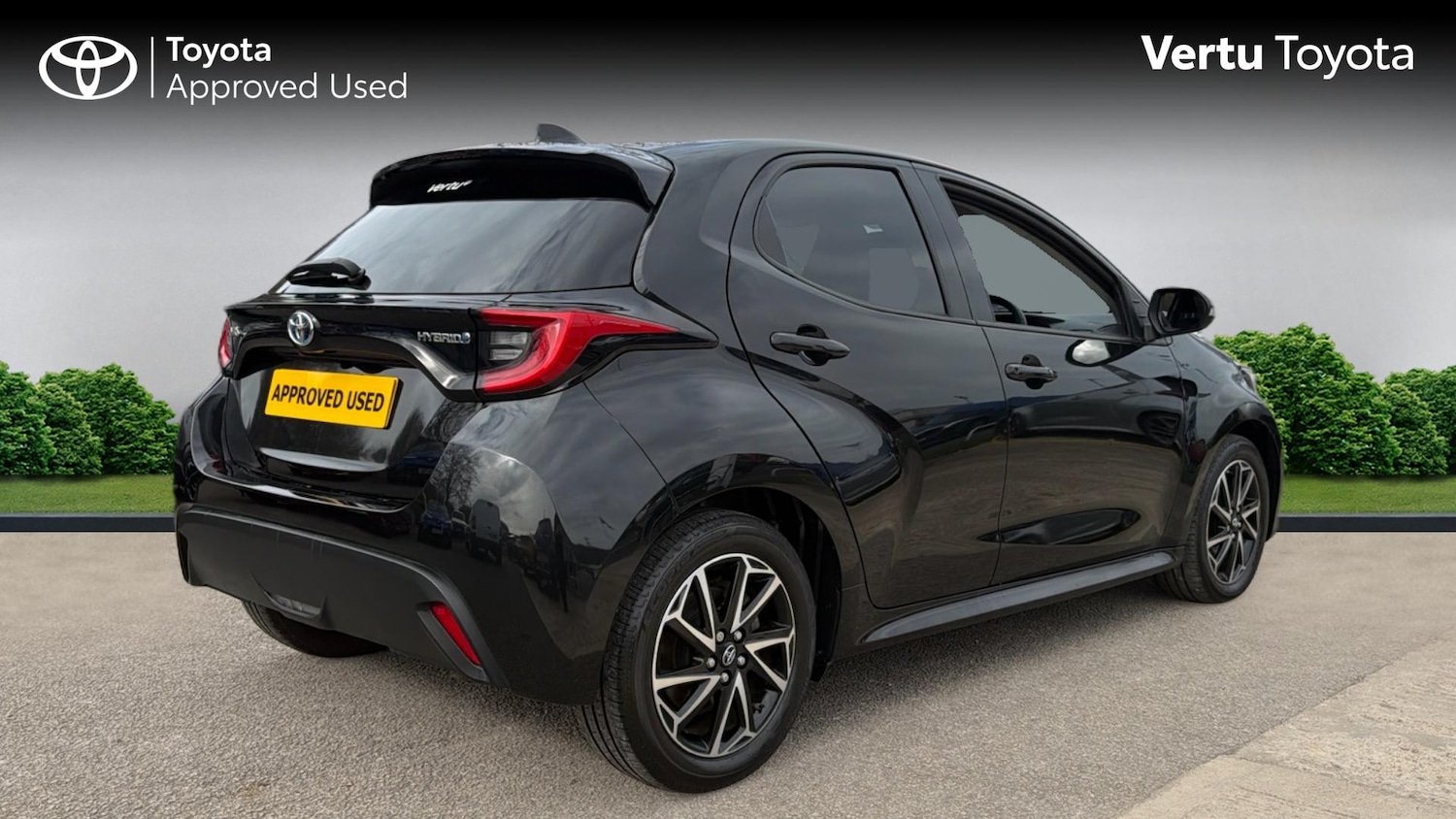 Used Toyota Yaris 2023 for sale - 77988925: Photo 2