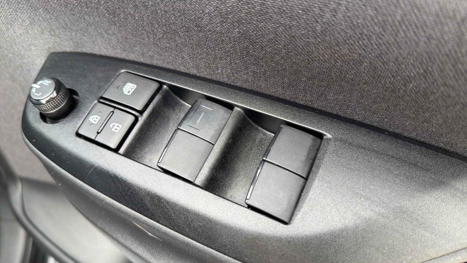 Used Toyota Yaris 2023 for sale - 77988925: Photo 26