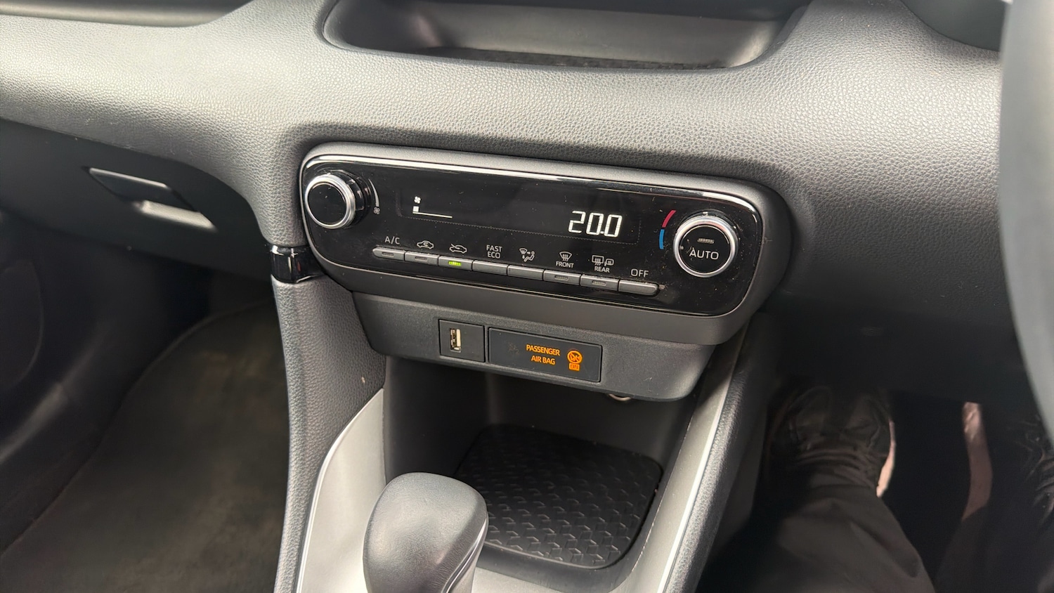 Used Toyota Yaris 2023 for sale - 77988925: Photo 29