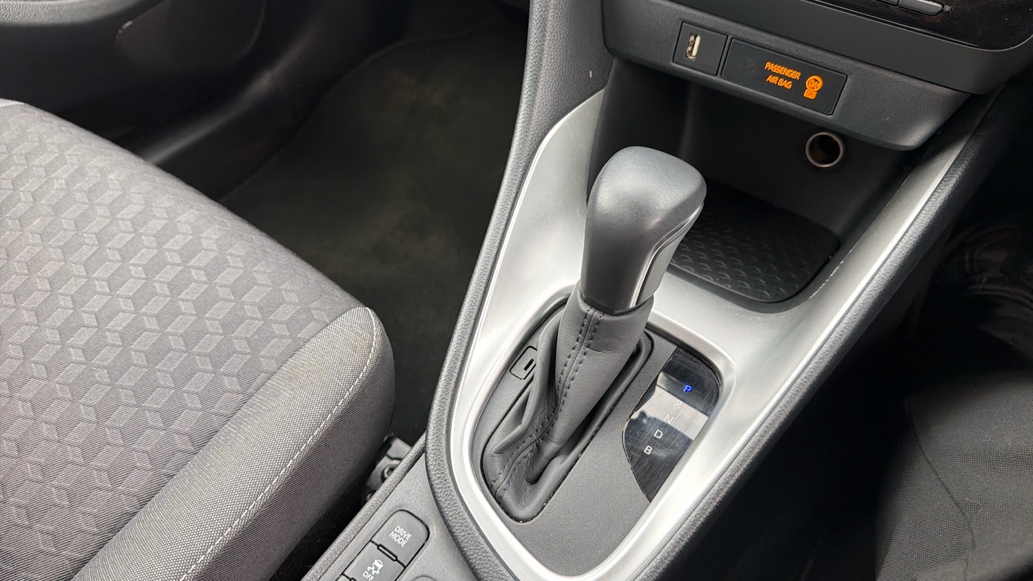 Used Toyota Yaris 2023 for sale - 77988925: Photo 30