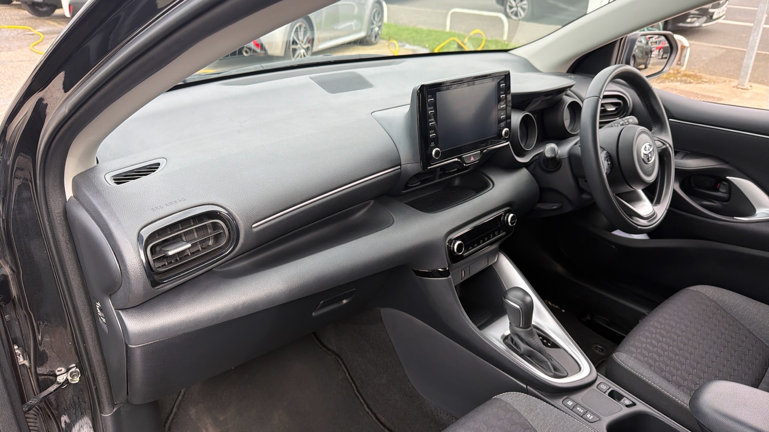 Used Toyota Yaris 2023 for sale - 77988925: Photo 33