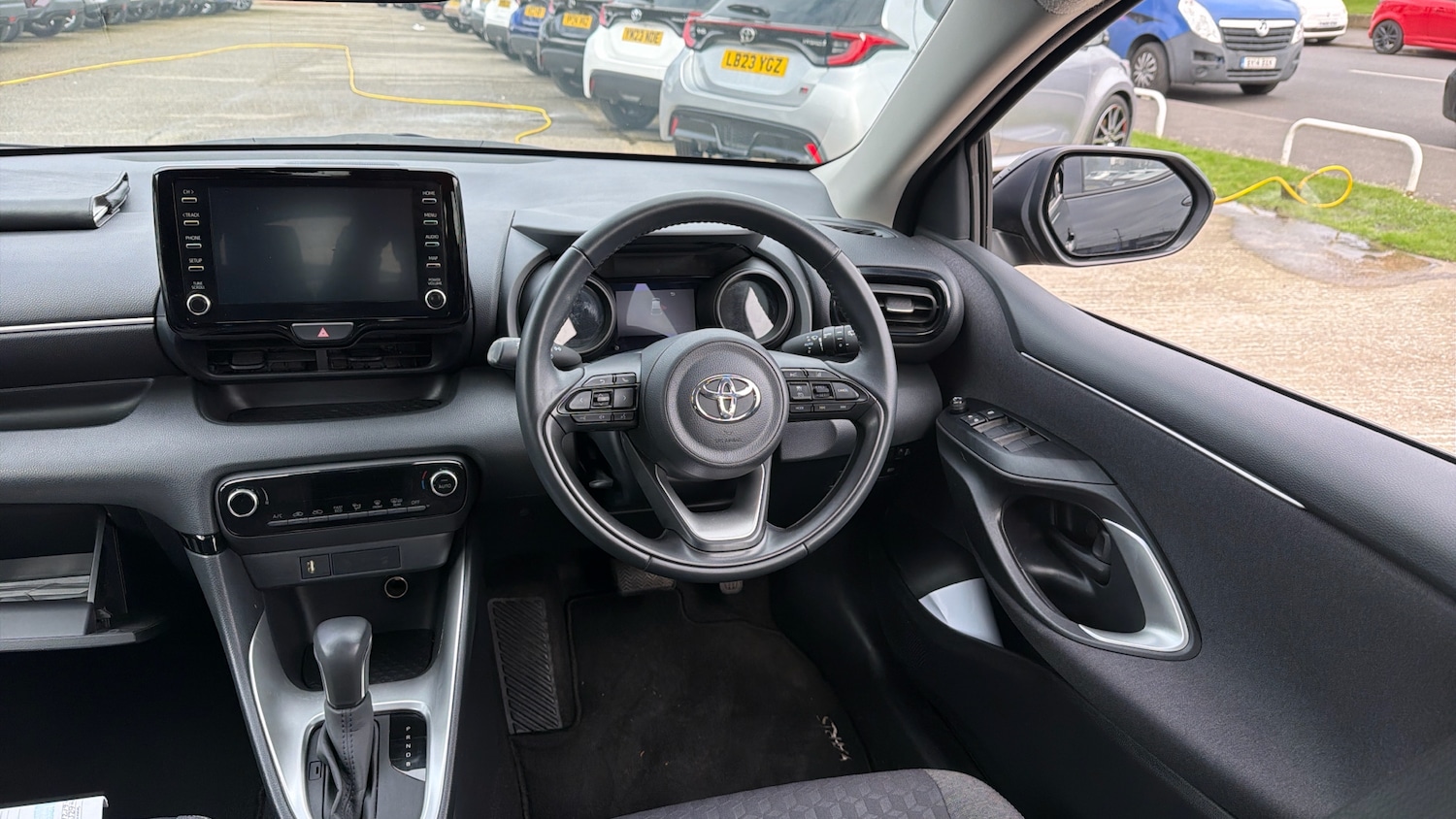 Used Toyota Yaris 2023 for sale - 77988925: Photo 6