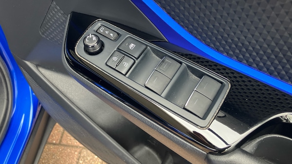 Used Toyota C-HR 2020 for sale - 76144578: Photo 26