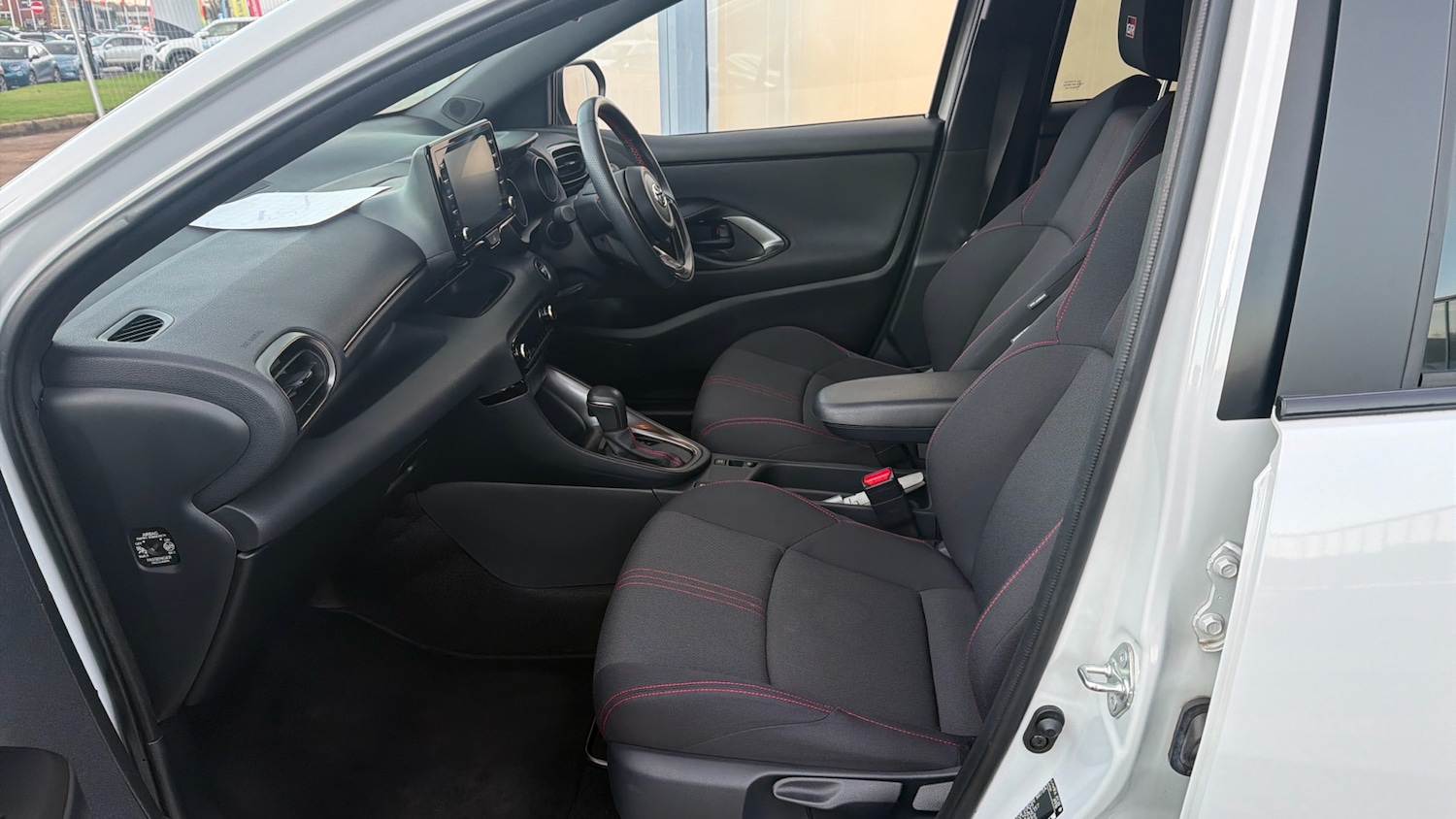 Used Toyota Yaris 2022 for sale - 77116425: Photo 10