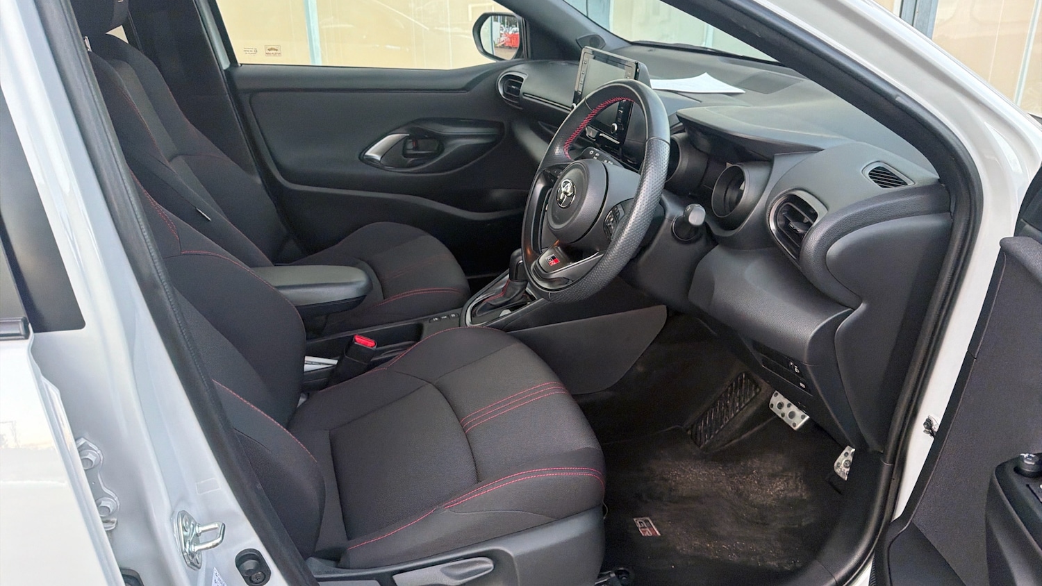 Used Toyota Yaris 2022 for sale - 77116425: Photo 11