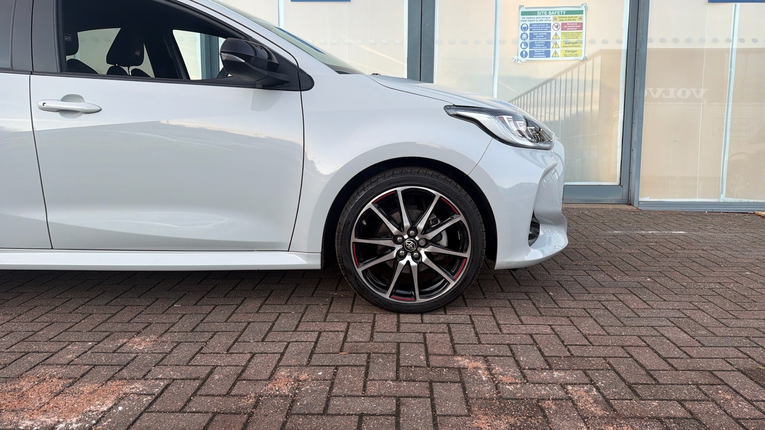 Used Toyota Yaris 2022 for sale - 77116425: Photo 18