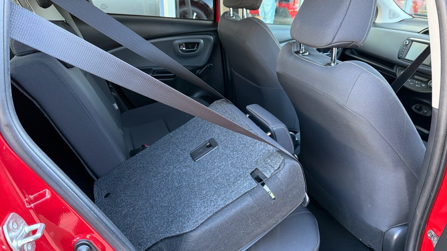 Used Toyota Yaris 2016 for sale - 78151750: Photo 18